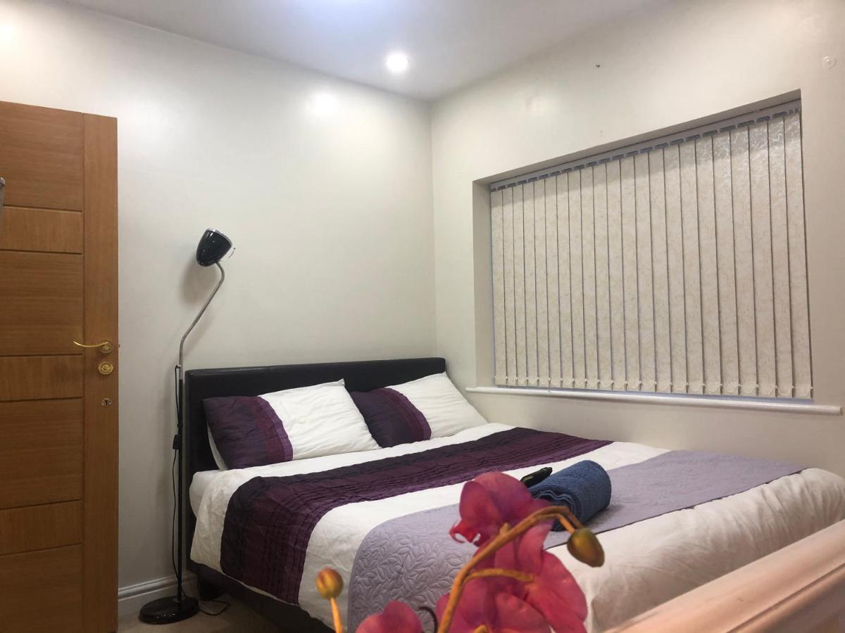 Lyndon B&B 솔리헐 외부 사진